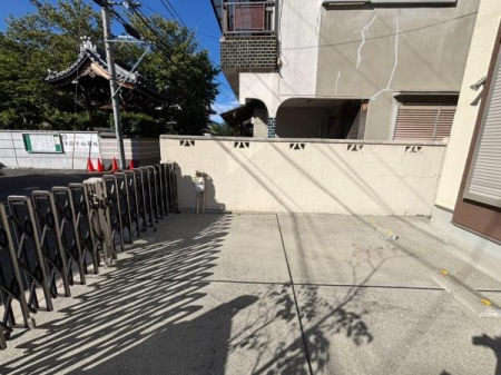 ���{�����s�V��1���ڂ̒��È�ˌ��Ă̒��ԏ�