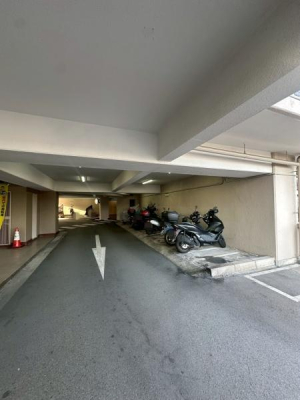 ���{���s������擌�W�H1���ڂ̒��Ã}���V�����̂��̑����p��