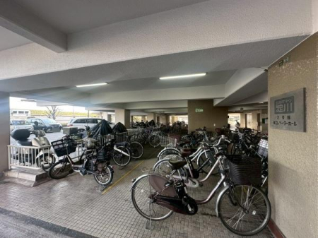 ���{���s������擌�W�H1���ڂ̒��Ã}���V�����̂��̑����p��