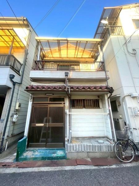 大阪府堺市西区浜寺石津町西4丁の中古一戸建ての現地外観写真