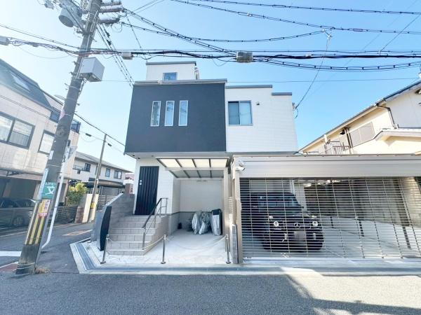 大阪府豊中市千里園2丁目の中古一戸建ての現地外観写真