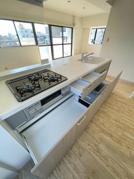 ���{���s����揟�R�k3���ڂ̒��Ã}���V�����̃L�b�`��