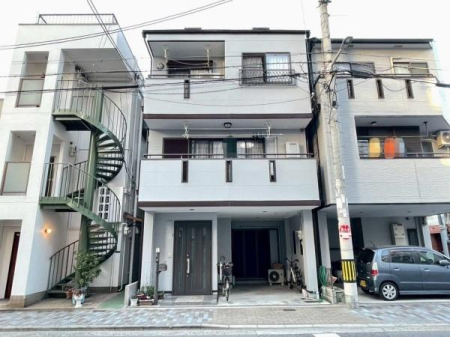 ���{���s�����V����1���ڂ̒��È�ˌ��Ă̌��n�O�ώʐ^