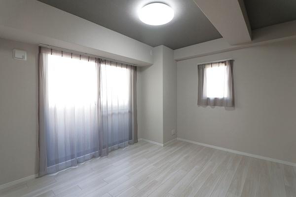 ���{��^�s�����̒��Ã}���V�����̃��r���O