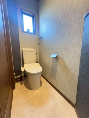 ���{��^�s�����̒��È�ˌ��Ẵg�C��