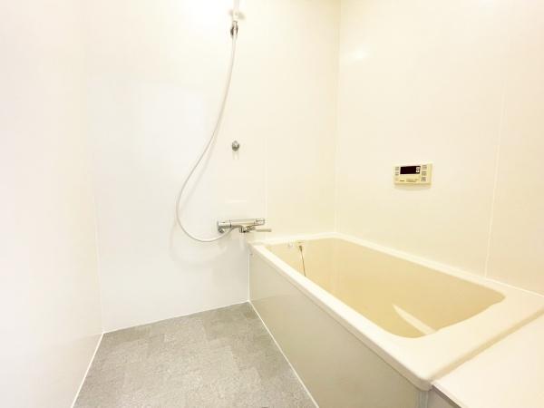 ���{�L���s���]��2���ڂ̒��Ãe���X�n�E�X�̗���