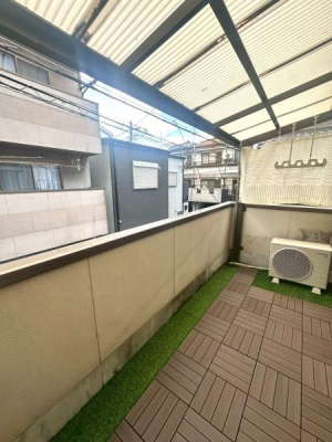 ���{���s����撆�쐼1���ڂ̒��È�ˌ��Ẵo���R�j�[