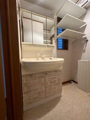 ���{�Q����s������V���̒��È�ˌ��Ă̐��ʑ�E���ʏ�