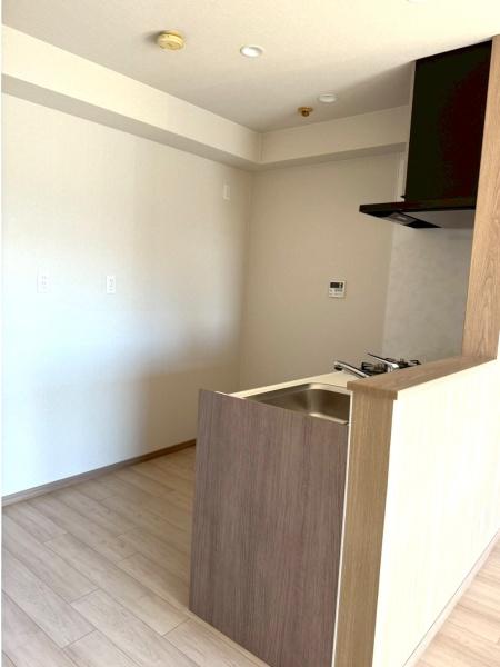 ���{���s������A4���ڂ̒��Ã}���V�����̃L�b�`��