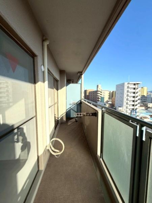 ���{���s������A4���ڂ̒��Ã}���V�����̃o���R�j�[