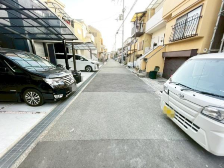 ���{�L���s���]��2���ڂ̐V�z��ˌ��Ă̑O�ʓ��H�܂ތ��n�ʐ^