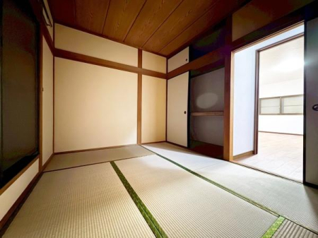 ���{�L���s��������2���ڂ̒��È�ˌ��Ă̘a��