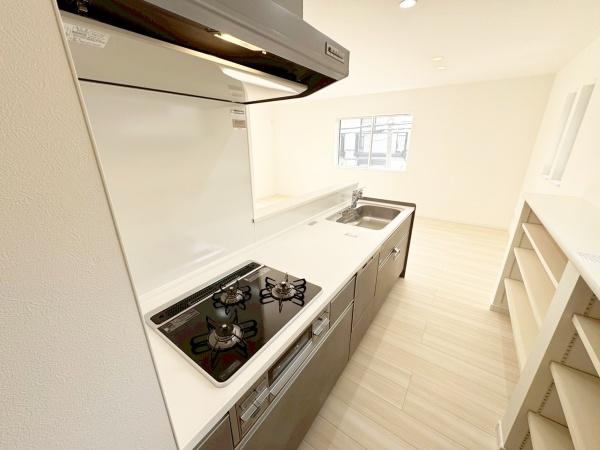 ���{�L���s�����R6���ڂ̐V�z��ˌ��ẴL�b�`��