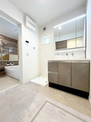 ���{�L���s�����R6���ڂ̐V�z��ˌ��Ă̐��ʑ�E���ʏ�