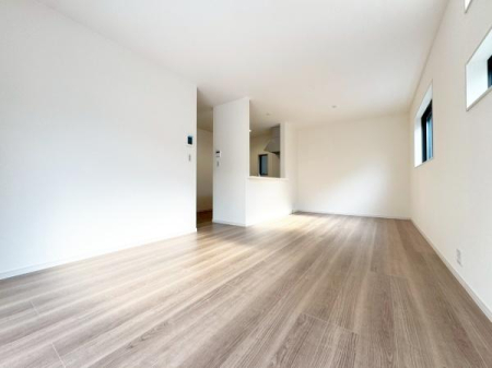 ���{�L���s�{��9���ڂ̐V�z��ˌ��Ẵ��r���O