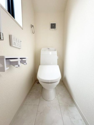 ���{�L���s�{��9���ڂ̐V�z��ˌ��Ẵg�C��