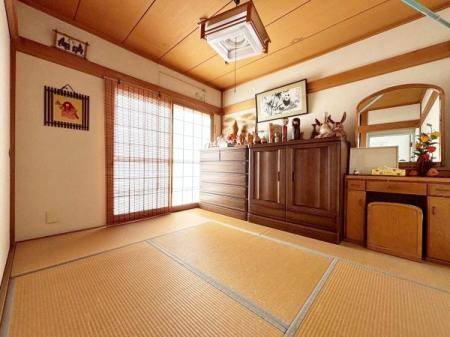 ���{�L���s��V�c4���ڂ̒��Ãe���X�n�E�X�̘a��