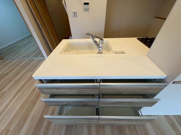 ���{�����s��ΐؒ�1���ڂ̒��Ã}���V�����̃L�b�`��