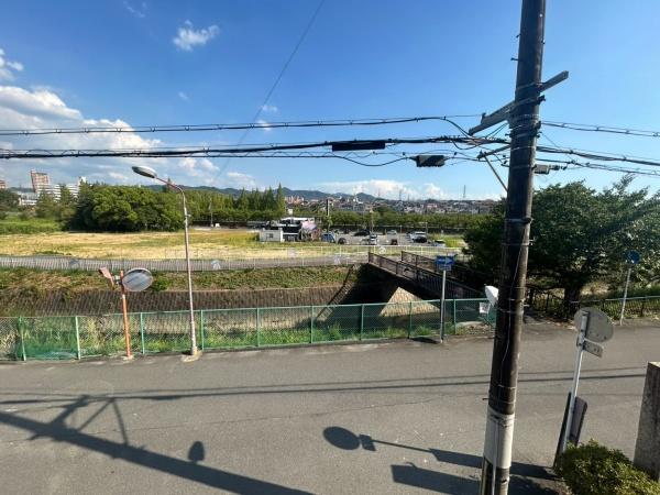 ���{�Q����s������̐V�z��ˌ��Ă̏Z�˂���̒��]�ʐ^