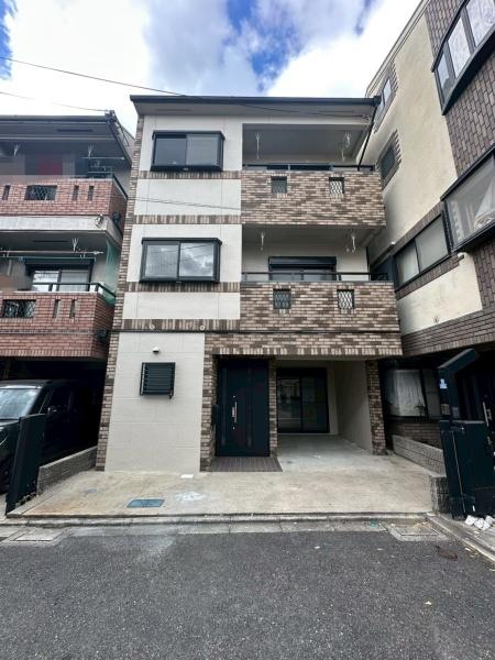 ���{����s������1���ڂ̒��È�ˌ��Ă̌��n�O�ώʐ^