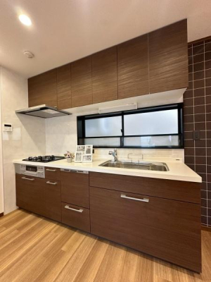 ���{����s������1���ڂ̒��È�ˌ��ẴL�b�`��