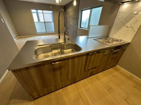 ���{�Q����s���h�����̒��È�ˌ��ẴL�b�`��