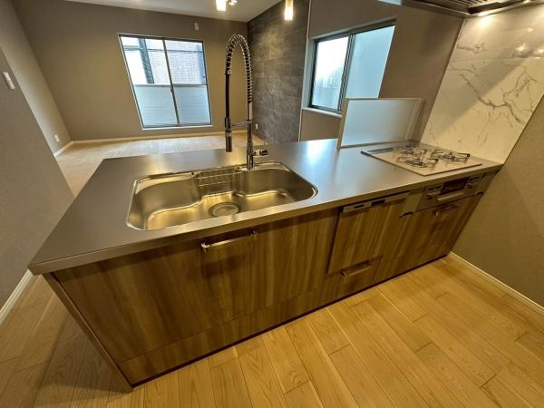 ���{�Q����s���h�����̒��È�ˌ��ẴL�b�`��