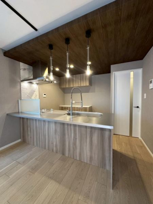 ���{�Q����s���h�����̒��È�ˌ��ẴL�b�`��