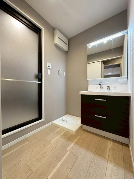 ���{�Q����s���h�����̒��È�ˌ��Ă̐��ʑ�E���ʏ�