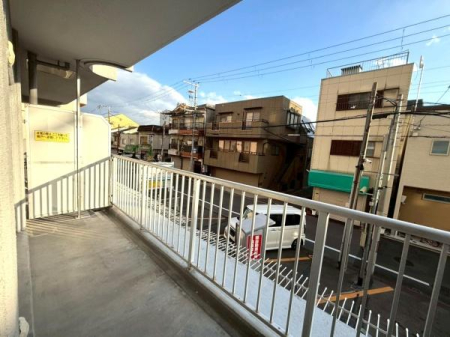 ���{���s�����ߋ�3���ڂ̒��Ã}���V�����̃o���R�j�[