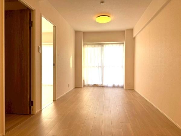 大阪府大阪市生野区鶴橋3丁目の中古マンションのリビング