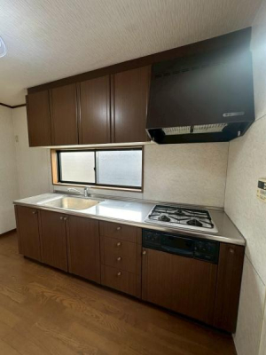 ���{��^�s���o���̒��È�ˌ��ẴL�b�`��