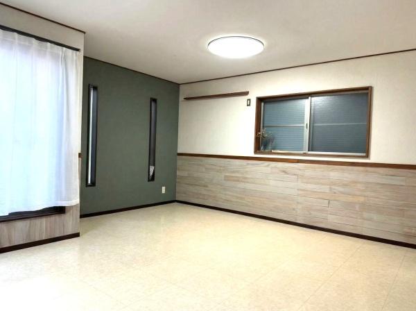 大阪府大阪市生野区巽北1丁目の中古一戸建てのリビング