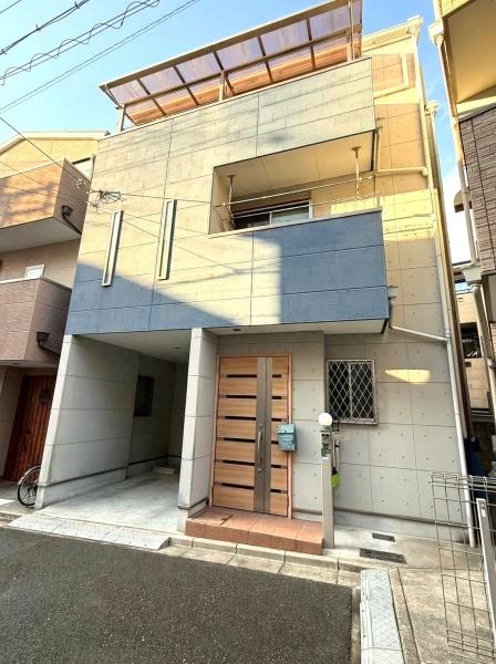 大阪府大阪市生野区巽北1丁目の中古一戸建ての駐車場