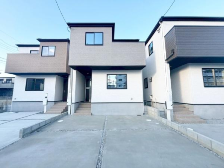 ���{�L���s������1���ڂ̐V�z��ˌ��Ă̌��n�O�ώʐ^