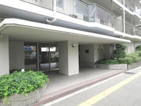 ���{����s����{��1���ڂ̒��Ã}���V�����̃G���g�����X