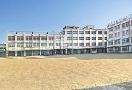 ���{���s���Z�g��R��1���ڂ̓y�n�̎��ӊ�