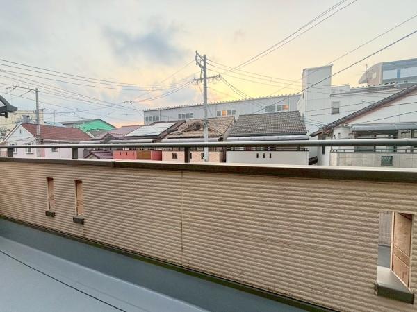 ���{�����s�a�쒬2���ڂ̒��È�ˌ��Ẵo���R�j�[