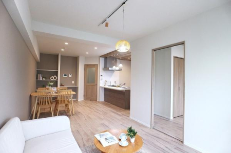 ���{�����s�i�a1���ڂ̒��Ã}���V�����̃��r���O