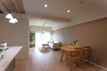 ���{�����s�i�a1���ڂ̒��Ã}���V�����̃��r���O