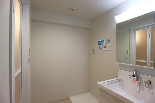 ���{�����s�i�a1���ڂ̒��Ã}���V�����̐��ʑ�E���ʏ�