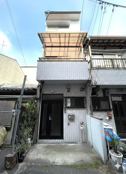 ���{���s�����F�k2���ڂ̒��È�ˌ��Ă̌��n�O�ώʐ^