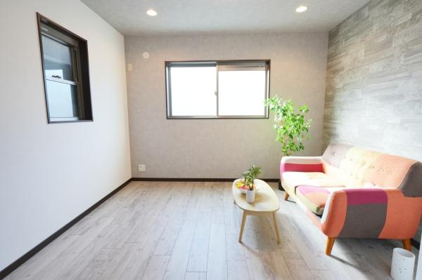 ���{���s�����V��5���ڂ̒��È�ˌ��Ẵ��r���O