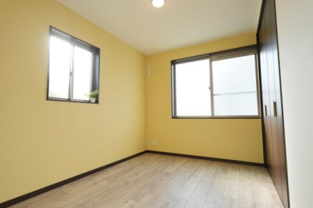 ���{���s�����V��5���ڂ̒��È�ˌ��Ă̗m��