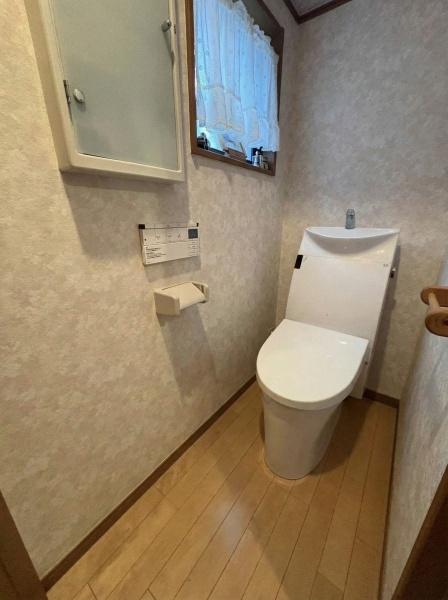 ���{�����s�g�c�{��3���ڂ̒��È�ˌ��Ẵg�C��