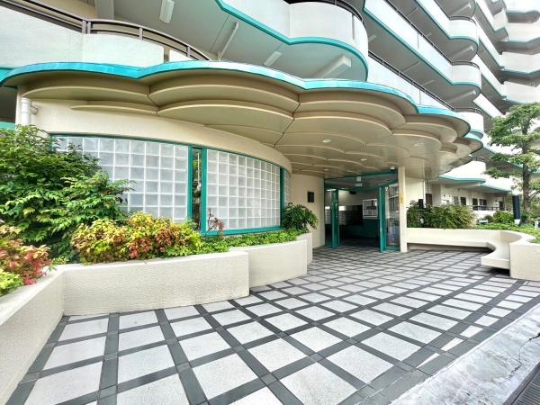 ���{�����s������1���ڂ̒��Ã}���V�����̃G���g�����X