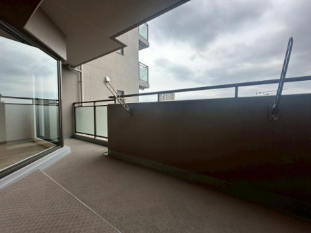 ���{��^�s�{���̒��Ã}���V�����̃o���R�j�[