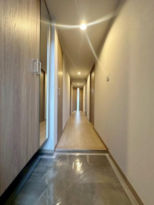 ���{��^�s�{���̒��Ã}���V�����̌���