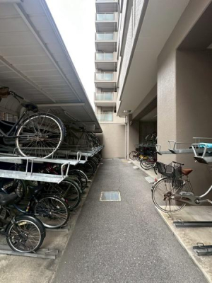 ���{��^�s�{���̒��Ã}���V�����̂��̑����p��