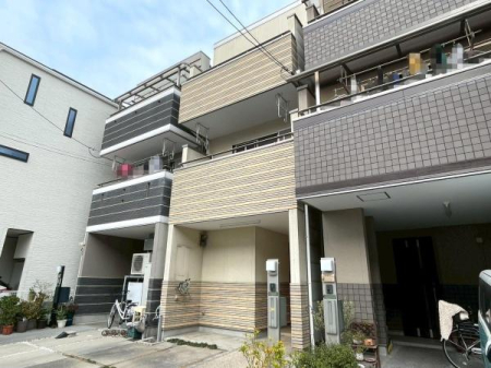 ���{���s����搶�쐼3���ڂ̒��È�ˌ��Ă̒��ԏ�